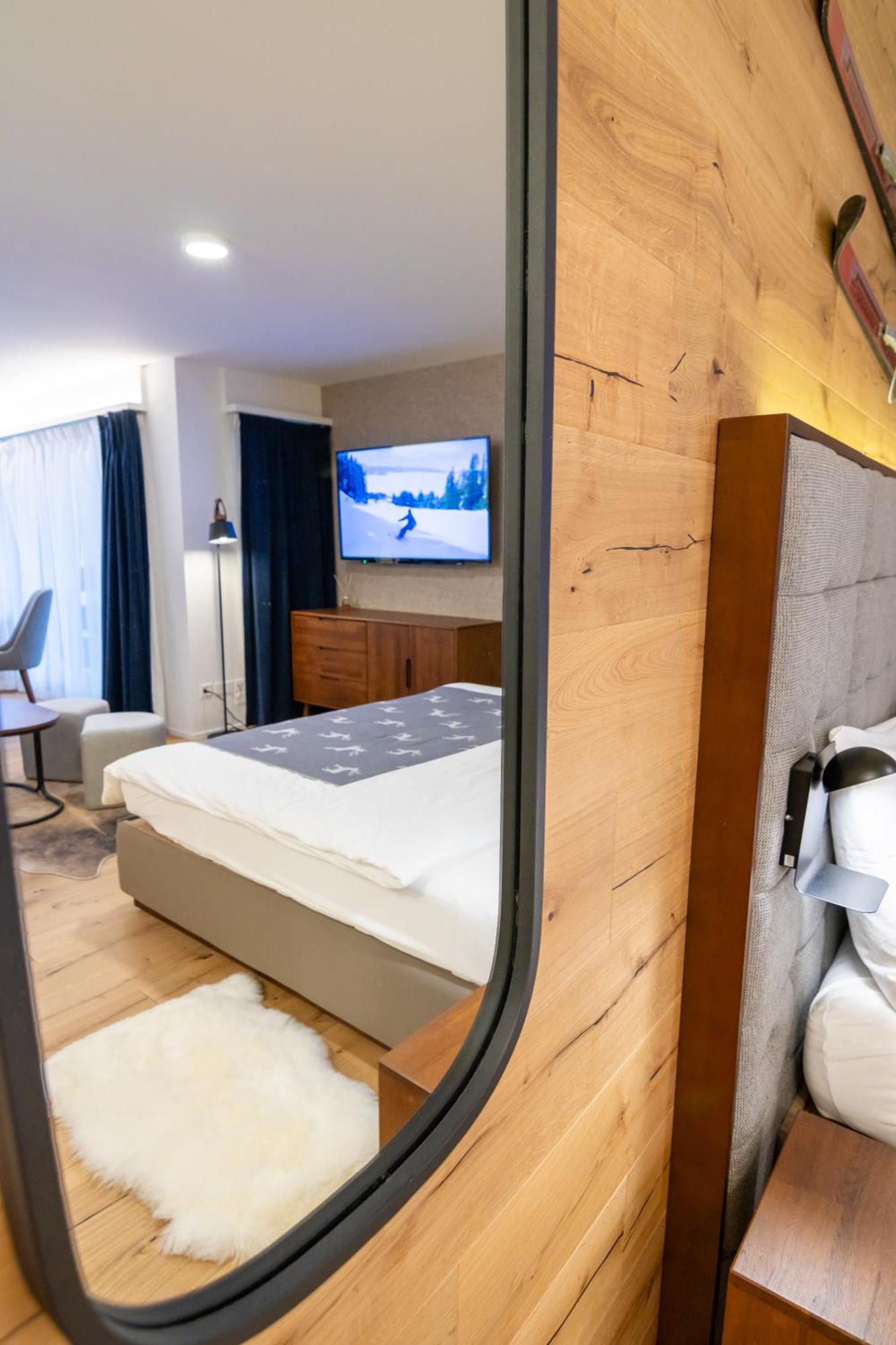Appartement Wunderstay Alpine 203 Chic With Balcony, Mountain And View